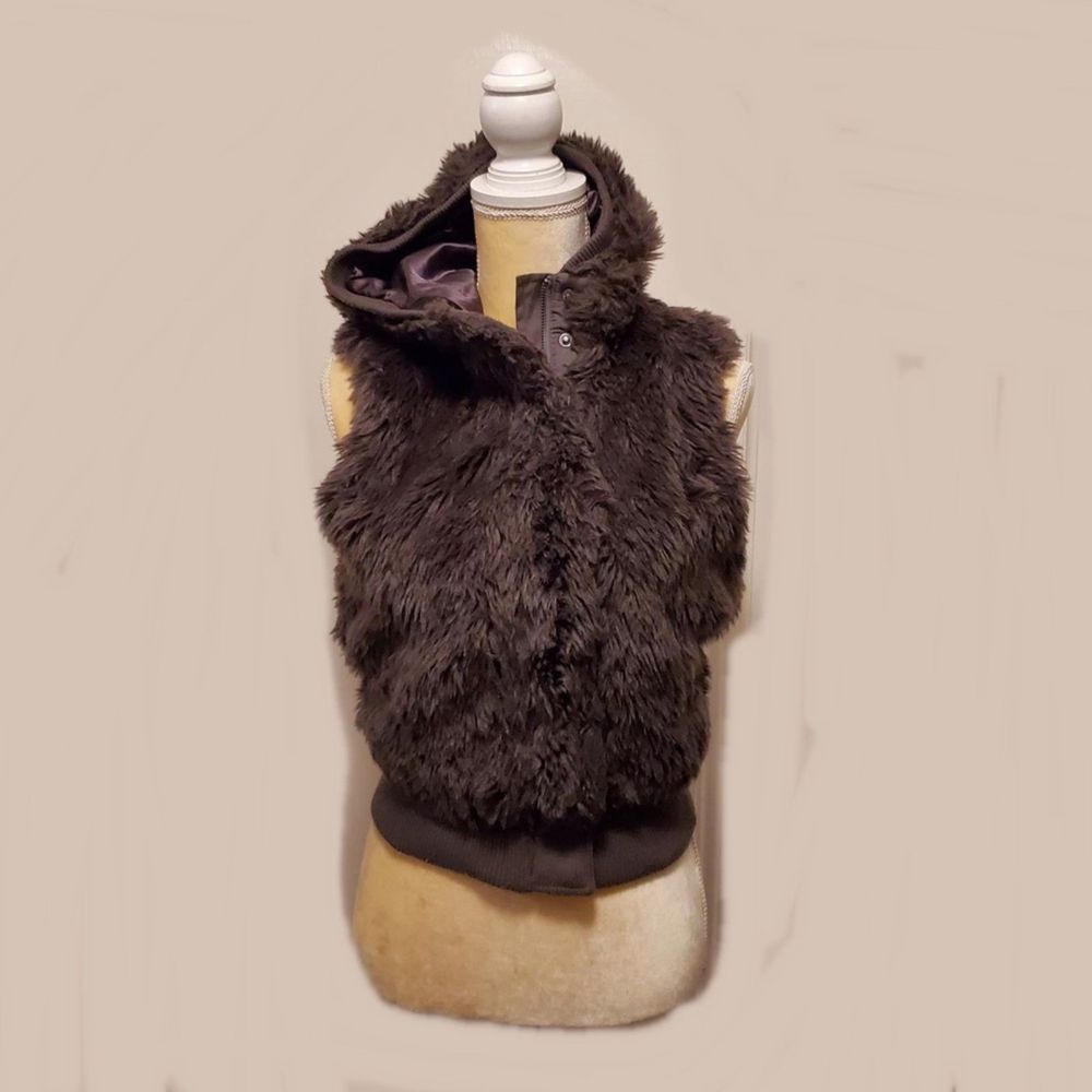 Women's H&M Divided Green Faux Fur Vest Hood Sz 6 EUC